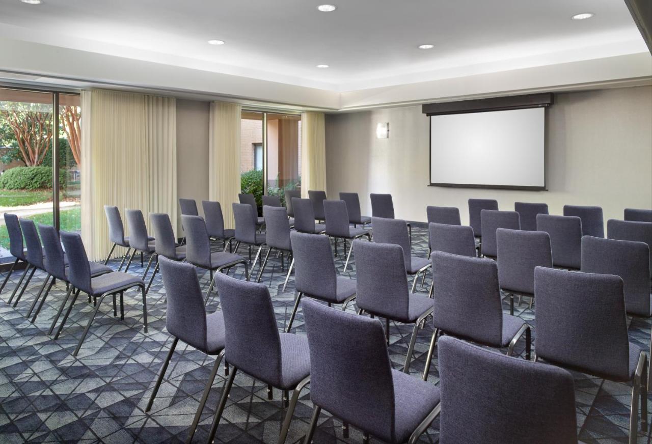מלון Courtyard By Marriott Atlanta אלפרטה מראה חיצוני תמונה