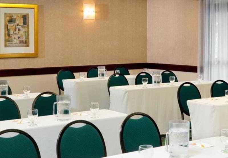 מלון Courtyard By Marriott Atlanta אלפרטה עסק תמונה